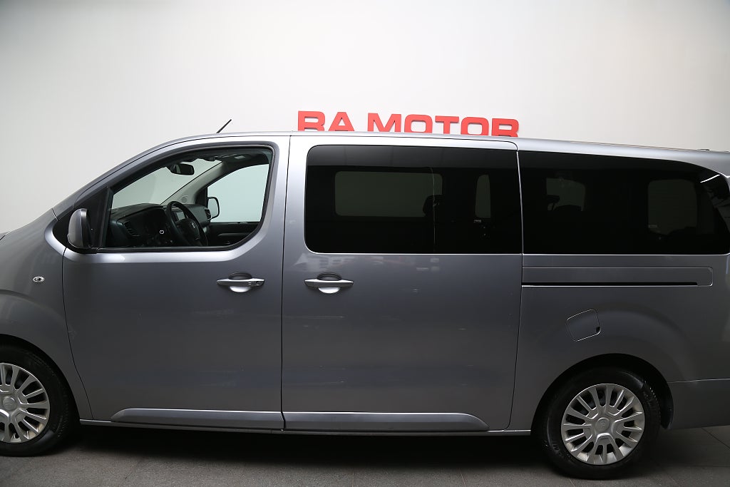 Toyota Proace Verso 2,0 D-4D 177hk Aut 9-sits Värmare Drag Leasbar 2024