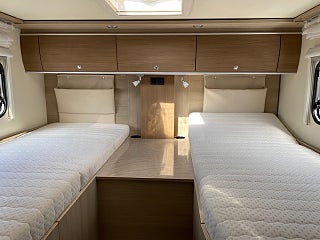 Husbil-halvintegrerad Bürstner Ixeo Time 4 av 9