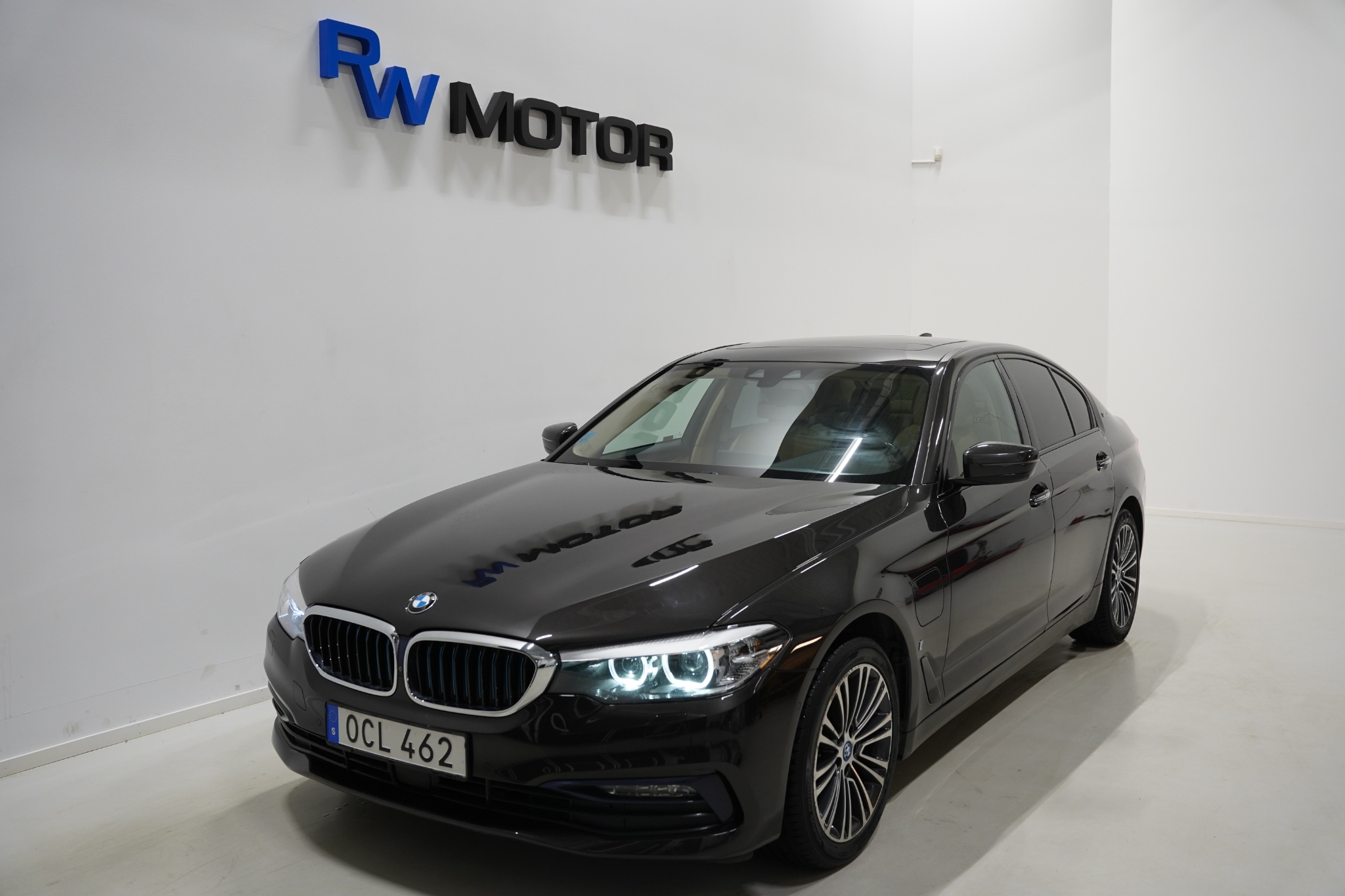 BMW 530 2018, bild 2/10