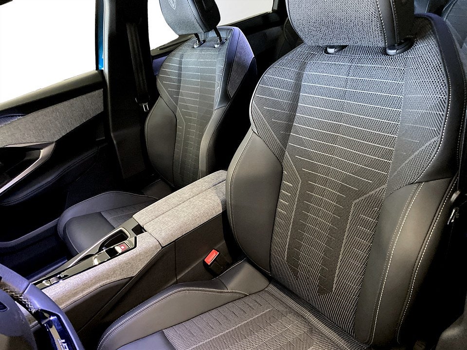 Bild på Peugeot 5008 GT Hybrid 145hk Aut - NYA VINTERHJUL INGÅR!