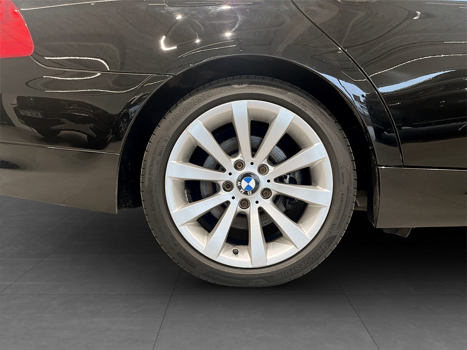 Bild på BMW 320D Touring 184hk Xdrive BLUETOOTH