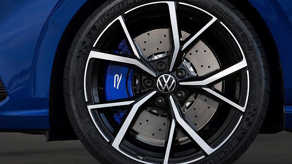 Volkswagen stäms av Greenpeace eftersom de anses göra för lite mot klimatförändringarna. Foto: Volkswagen