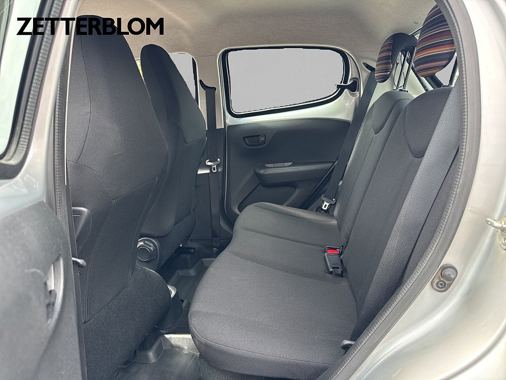 Halvkombi Citroën C1 9 av 15