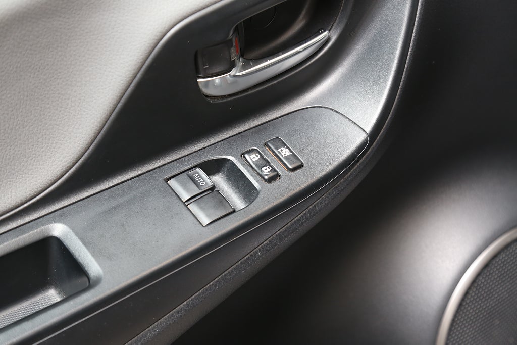Toyota Yaris 1,33 Dual VVT-i Active Edition Feel 5-dörrar 2015