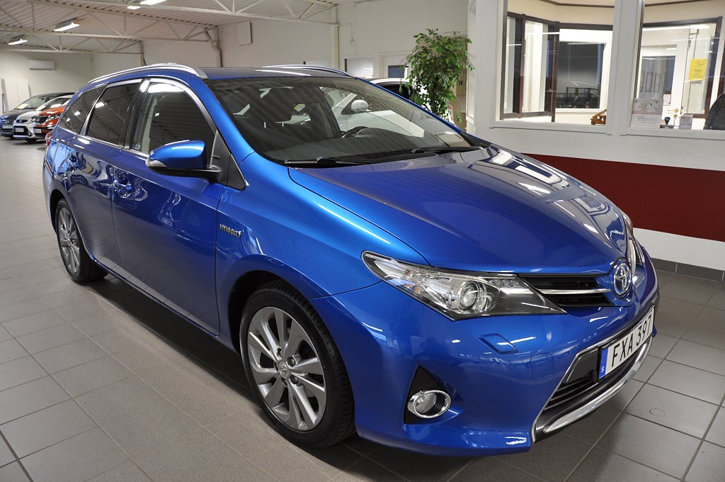 Toyota Auris 1,8 Hybrid e-CVT Touring Sports