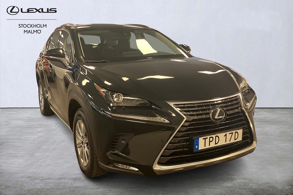 Lexus NX 300h AWD Business Parkerings sensorer Key Less