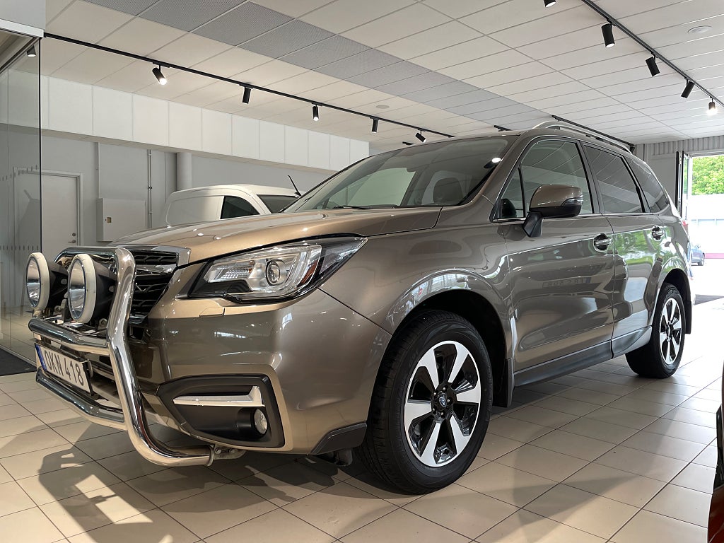 Subaru Forester 2.0 4WD Lineartronic *Frontbåge, Drag, V-Hjul. Reg 2017
