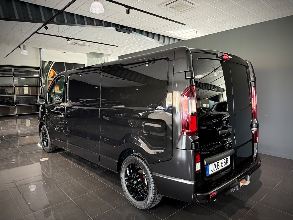 Renault trafic Skåpbil 3.0t 2.0 170hk dCi EDC  Racing Spirit - bild 20