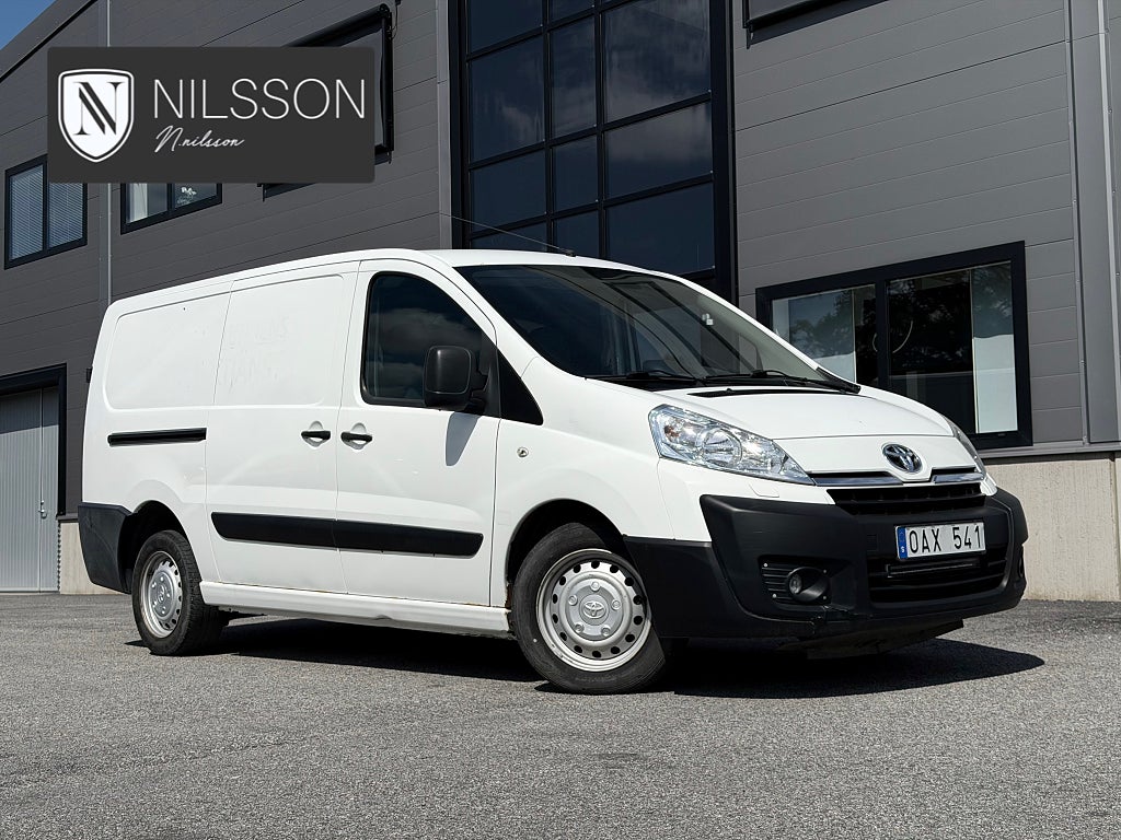 Toyota ProAce Skåpbil 2.0 D-4D 128hk L2 Dubbla Sidodörrar Drag Nybess