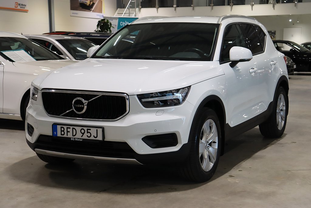 Volvo XC40 T2 129HK Momentum Aut Leasbar/VOC/Navigation