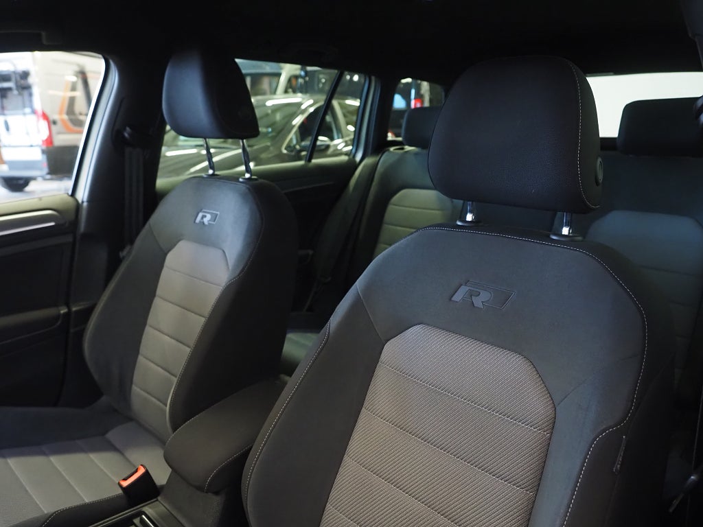 Volkswagen Golf Sportscombi 1.4 TSI 150hk GT R-Line Drag Kamera Pluspkt 2016