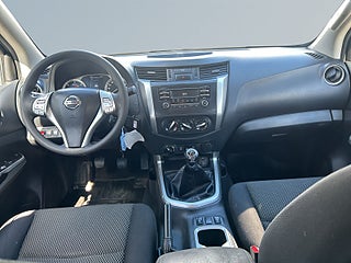 Nissan Navara Dubbelhytt 2.3 dCi 4WD Kåpa/Motorvärmare/Ledramp – bild 8