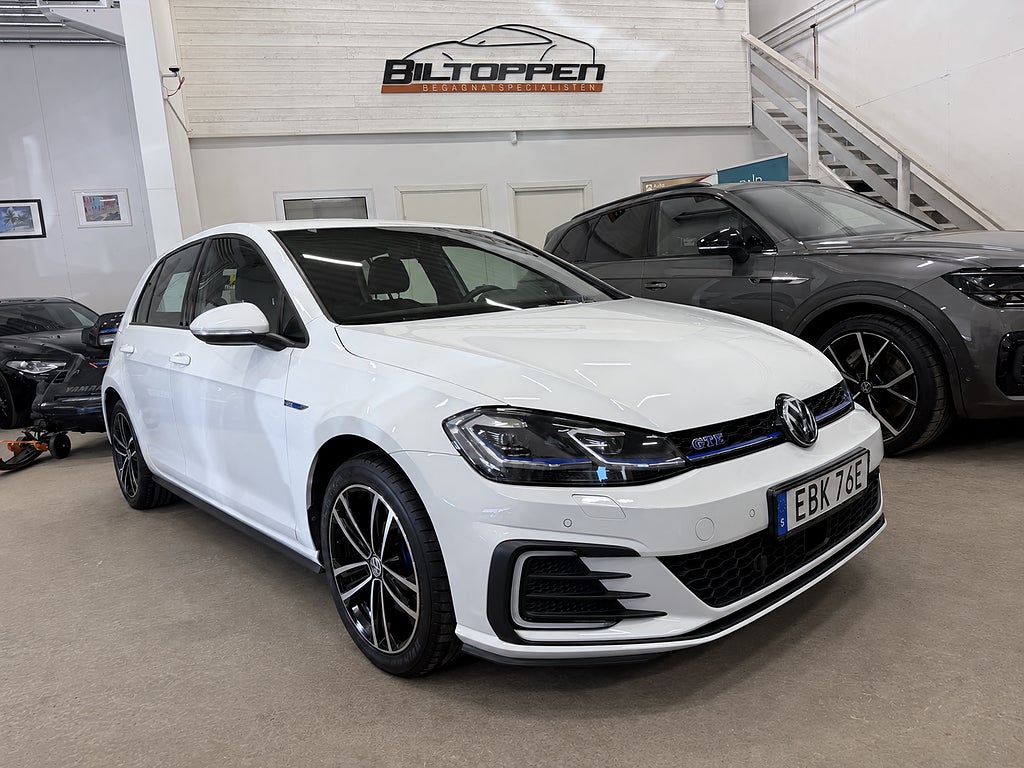 Volkswagen Golf GTE 1.4 TSI 204 hk Cockpit / Värmare / Drag