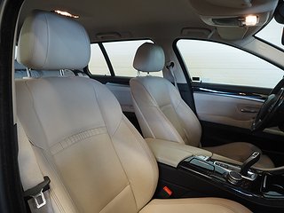 Kombi BMW 520 16 av 24