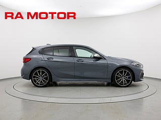 Halvkombi BMW M135i 7 av 28