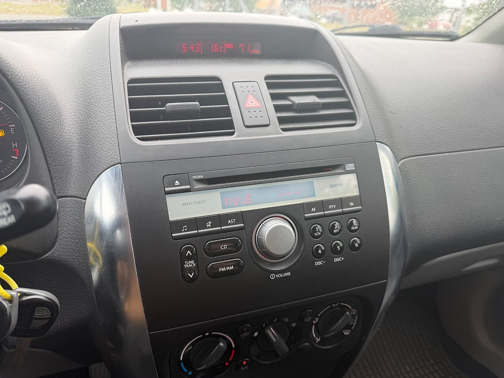 Suzuki SX4 1.6 DOHC 16V VVT 4x4