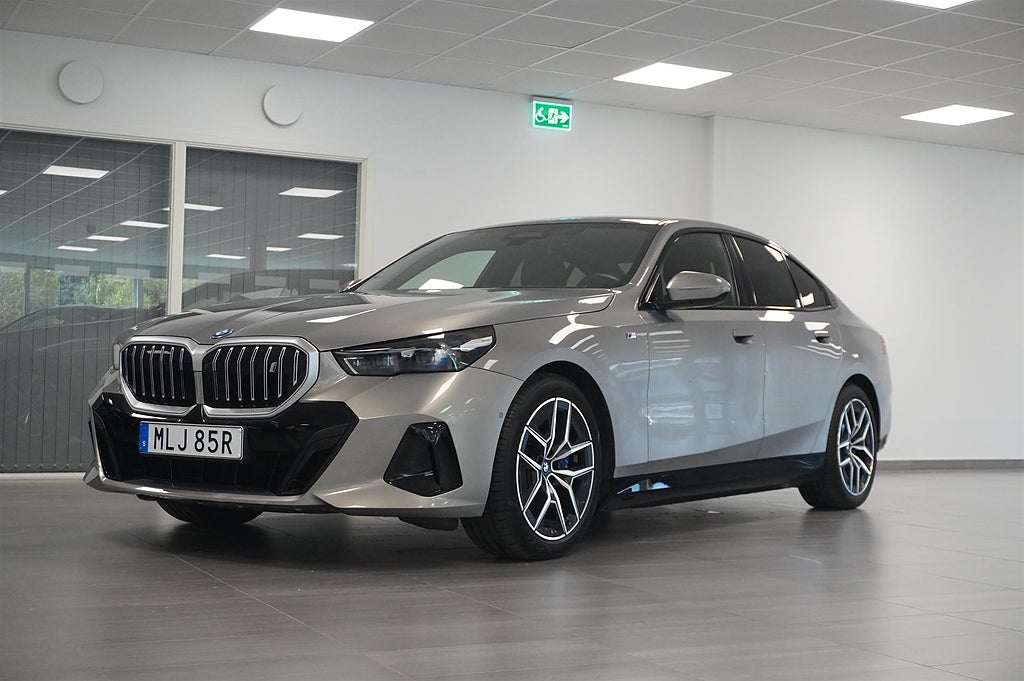 BMW i5 eDrive40 Sedan M Sport Inno H K Fartpilot Pro P | Ränta 1,99%