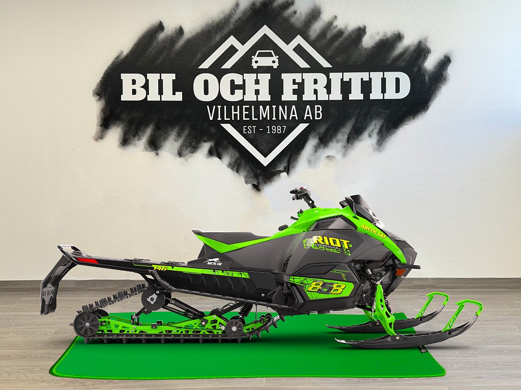 Arctic Cat Riot 858 146" 5års garanti