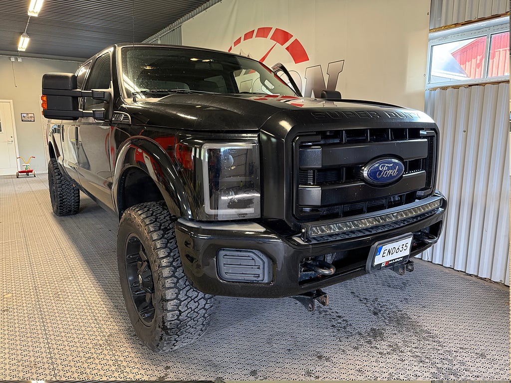 Ford F-350 Crew Cab 6.2 V8 320 HK SUPER DUTY (Moms/Plog)