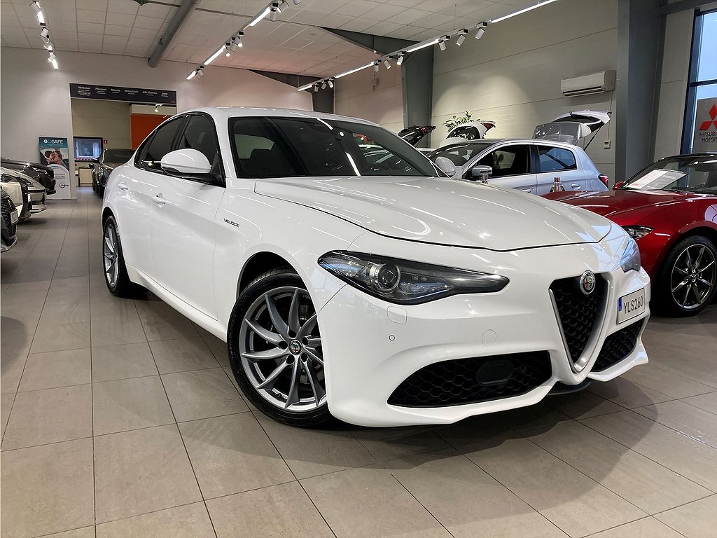 Alfa Romeo Giulia Veloce 2.0 Turbo 16v Q4 280hk Aut 4WD - BACKKAMERA