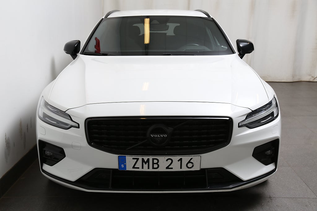 Volvo V60 D4 190hk AWD R-Design Aut H/K 360° HUD VOC Drag 2019