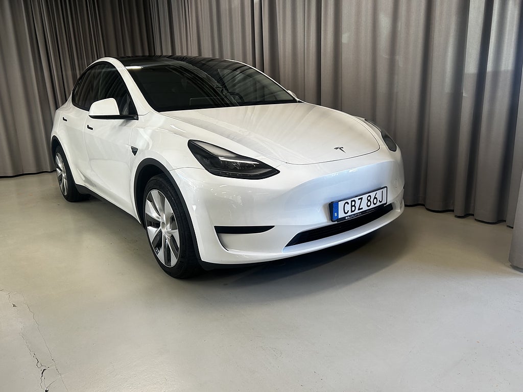Tesla Model Y Standard Range RWD 299hk
