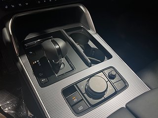 SUV Mazda CX-60 19 av 26