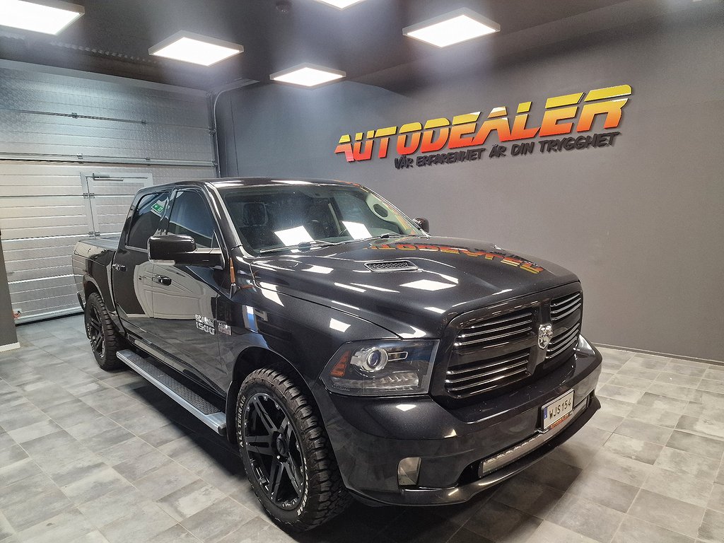 RAM 1500 Crew Cab 5.7 V8 HEMI 4x4 TorqueFlite, 395hk 