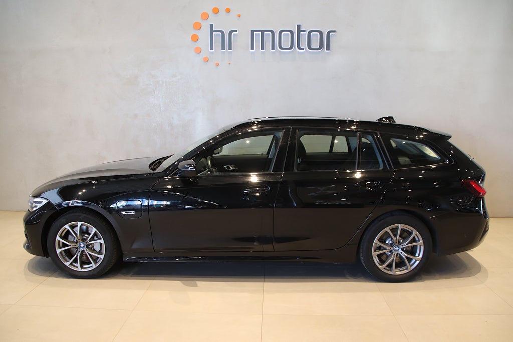 BMW 330e xDrive Touring Aut Sport line/ SoV/ 2 års garanti