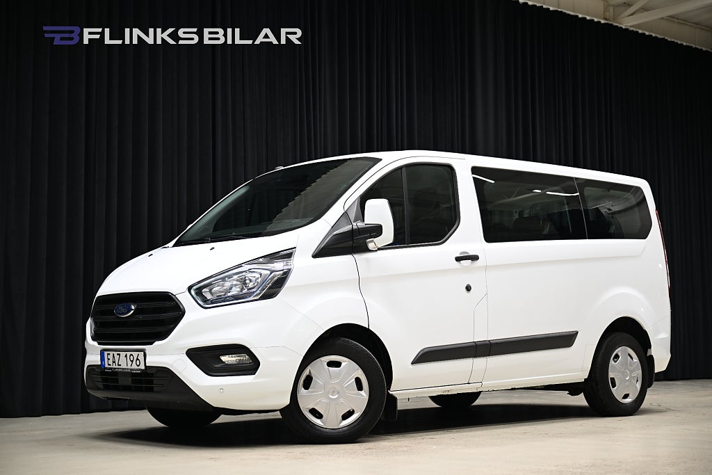 Ford Transit Custom 170HK Kombi|9-Sits|Drag|FjärrstyrdVärmare|Moms