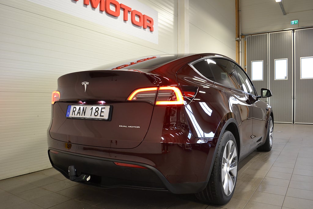 Tesla Model Y Long Range AWD 514hk  Premium | Drag | Pano | 2023