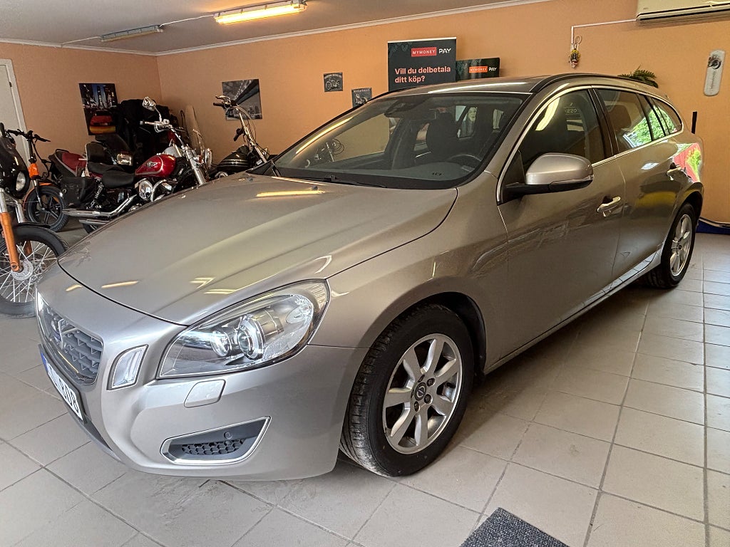 Volvo V60 D3 Momentum Euro 5 Drag Sollucka