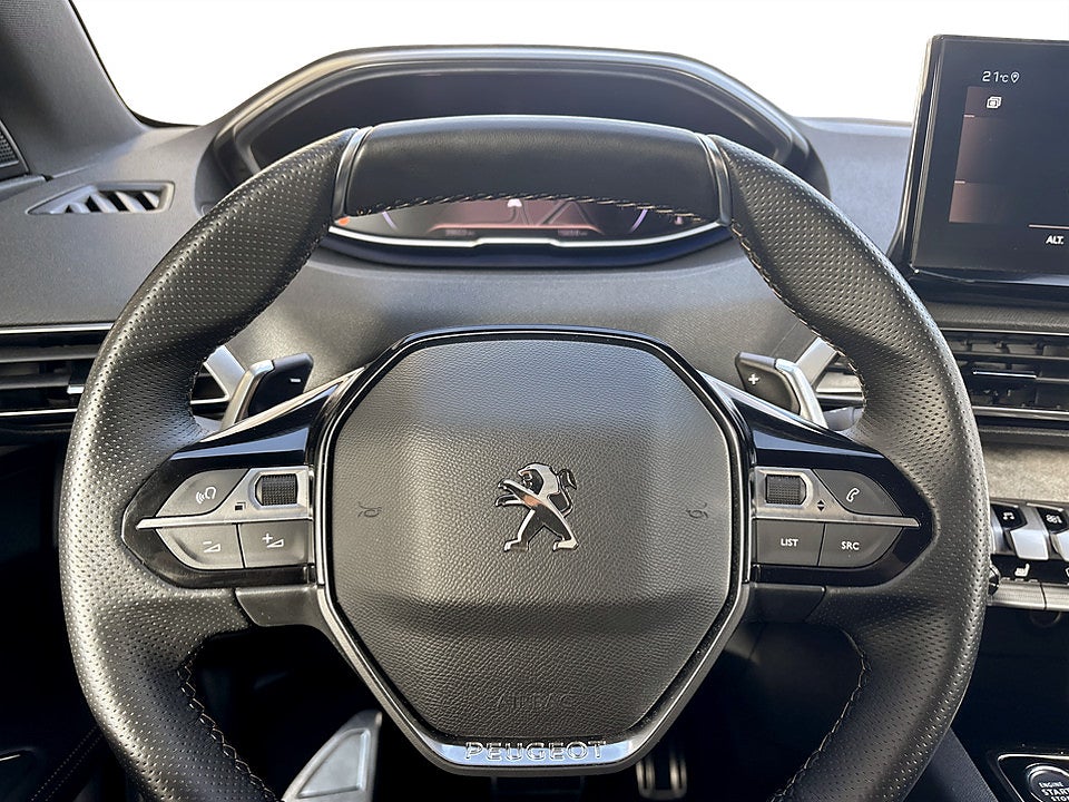 Bild på Peugeot 5008 GT Black Pack 1.2 PT 130hk Aut 7-SITS B-KAMERA CARPLAY