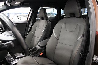 Halvkombi Volvo V40 Cross Country 13 av 20