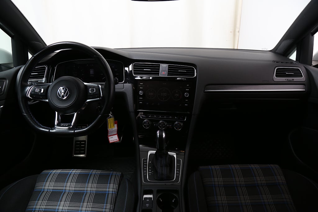 Volkswagen Golf GTE 1,4 TSI 204hk DSG Parkeringsvärmare 2020