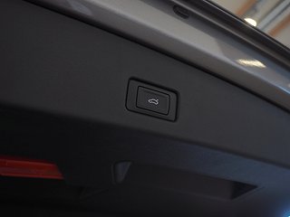 SUV Audi Q4 30 av 30