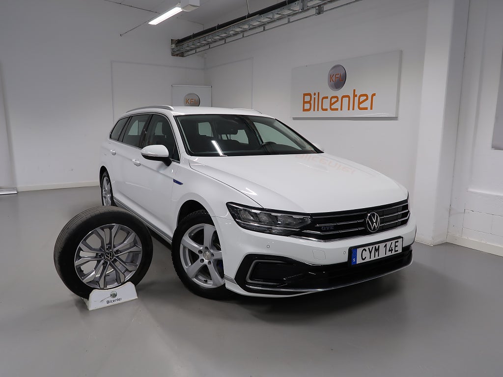 Volkswagen Passat *3,99% RÄNTA* GTE 1.4 TSI V-Däck ingår Drag-Kamera-Värm