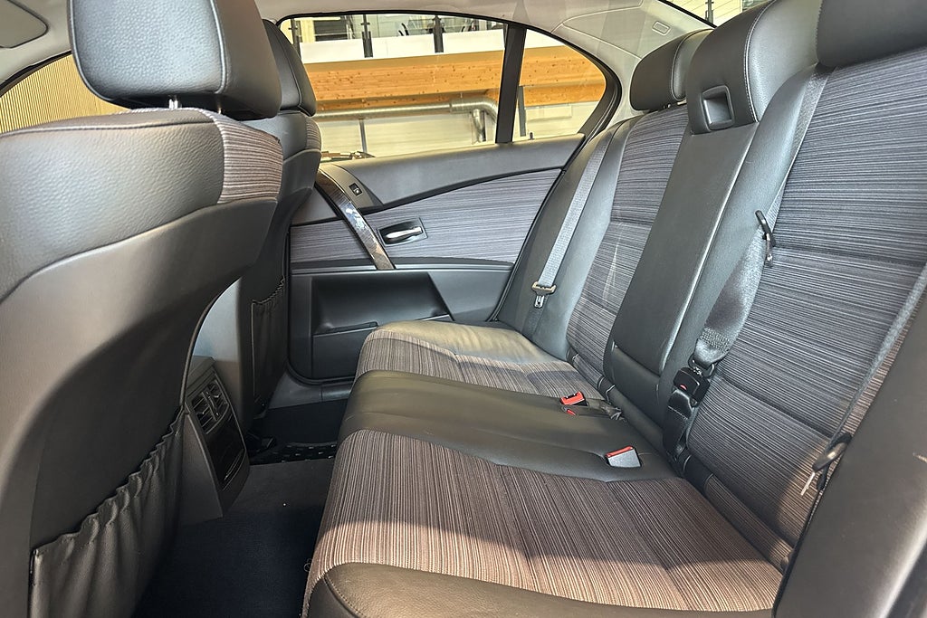 BMW 525 i Sedan