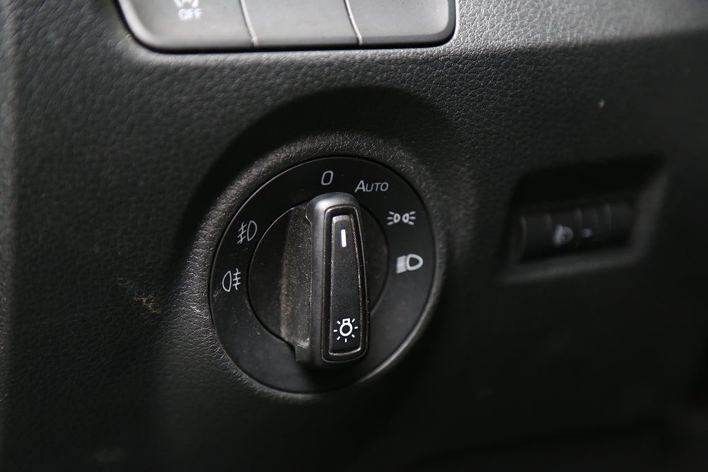 Skoda Fabia 1,2 TSI 90hk Style Kombi Motorvärmare 2016