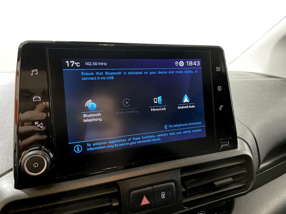 Bild på Peugeot Partner PRO 1.5 BHDi 130hk Aut L1 DRAG CARPLAY