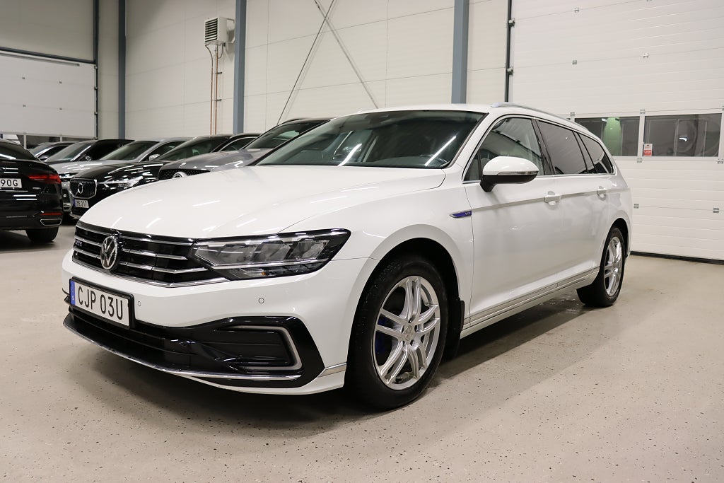 Volkswagen Passat Sportscombi GTE 1.4 TSI Drag B-Värm 218hk