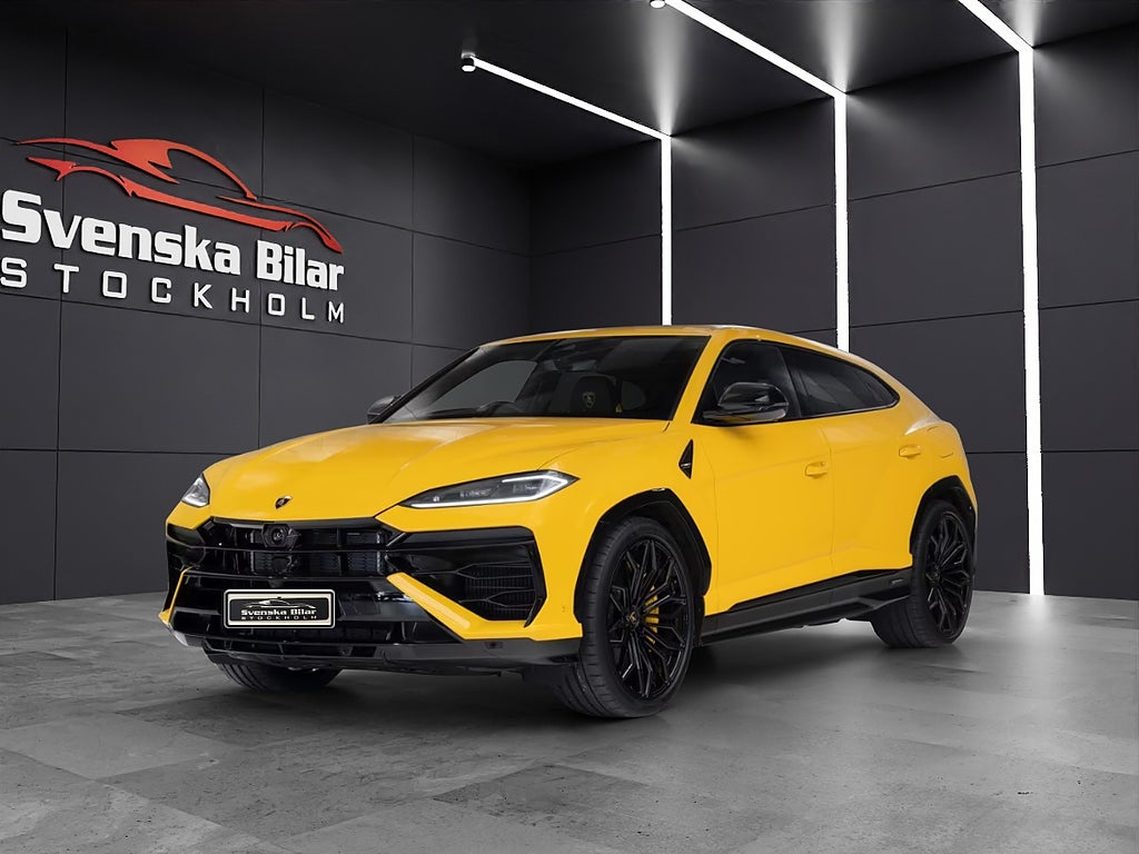 Lamborghini Urus SE V8 AWD Hybrid /PANO/LUFTFJ/360°/B&O/HuD/MASSAGE/SOFT