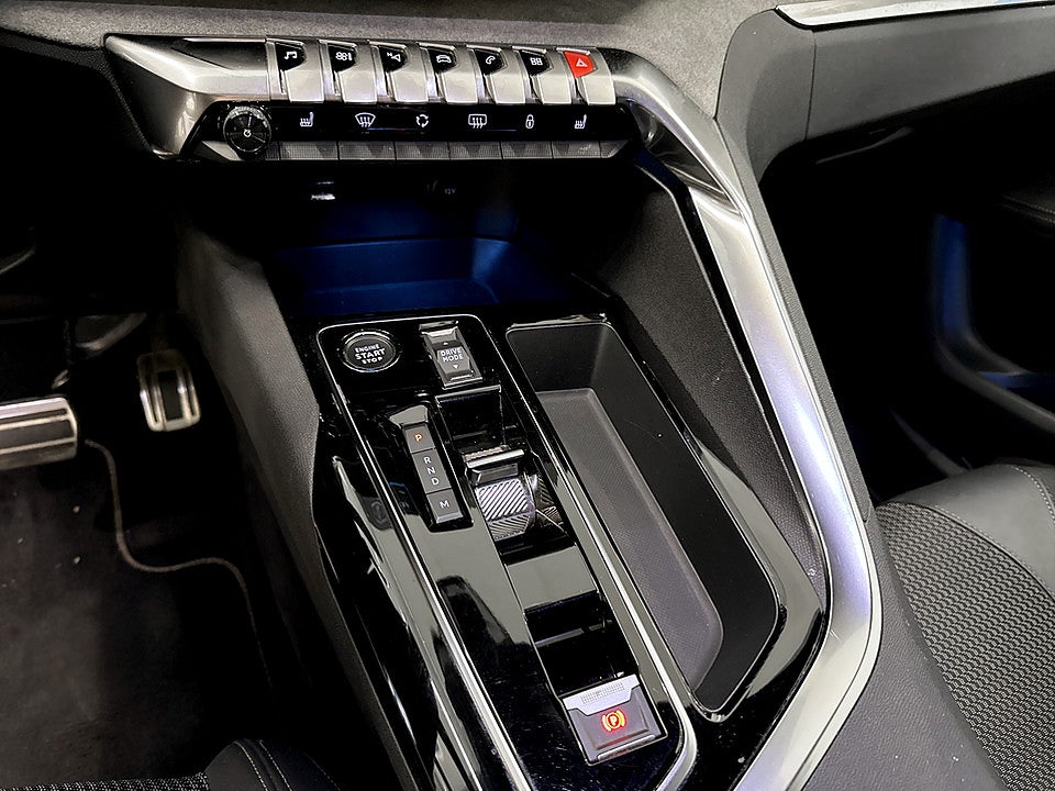 Bild på Peugeot 5008 GT 1.2 PT 130hk Aut 7-SITS B-KAMERA DRAG