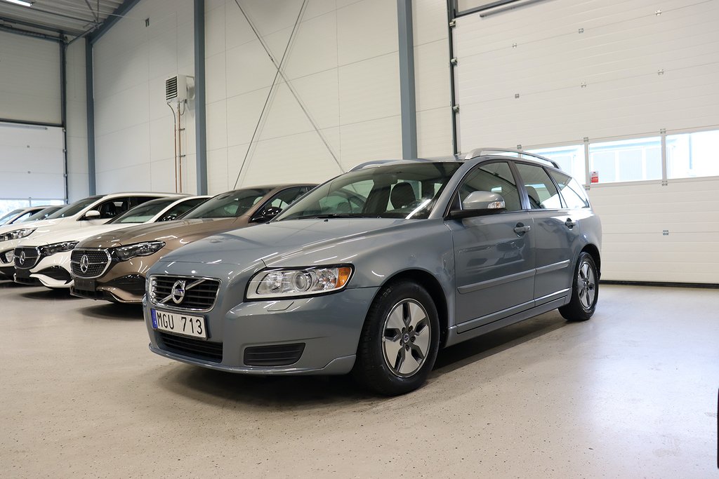 Volvo V50 D2 Drag P-Värm Kamrembytt 115hk