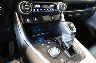 SUV Toyota RAV4 16 av 25