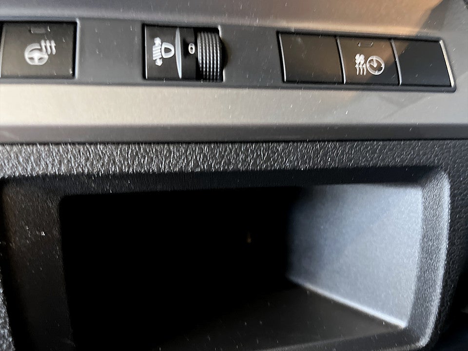 Bild på Citroën SpaceTourer ST PLUS 2.2 BHDi 180hk Aut B-KAMERA NAV