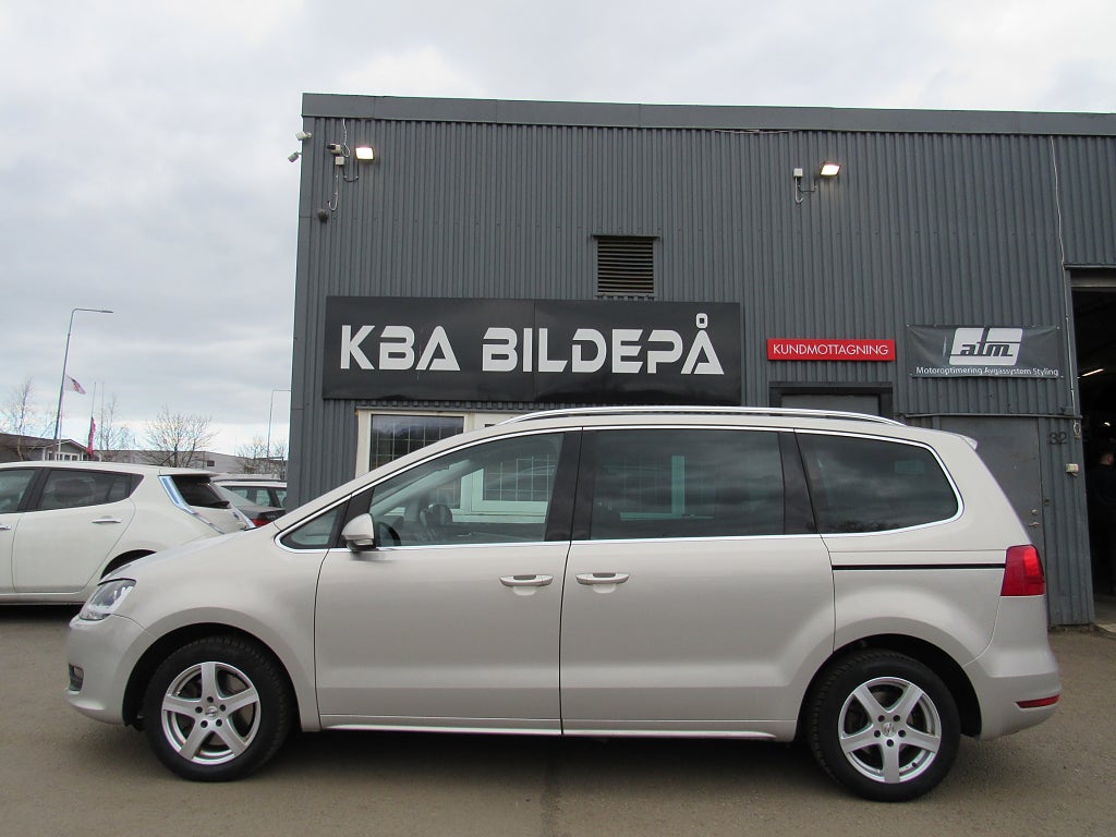 Volkswagen Sharan 7-seater 2.0 TDI 140hk Automat Panorama Drag Euro 5