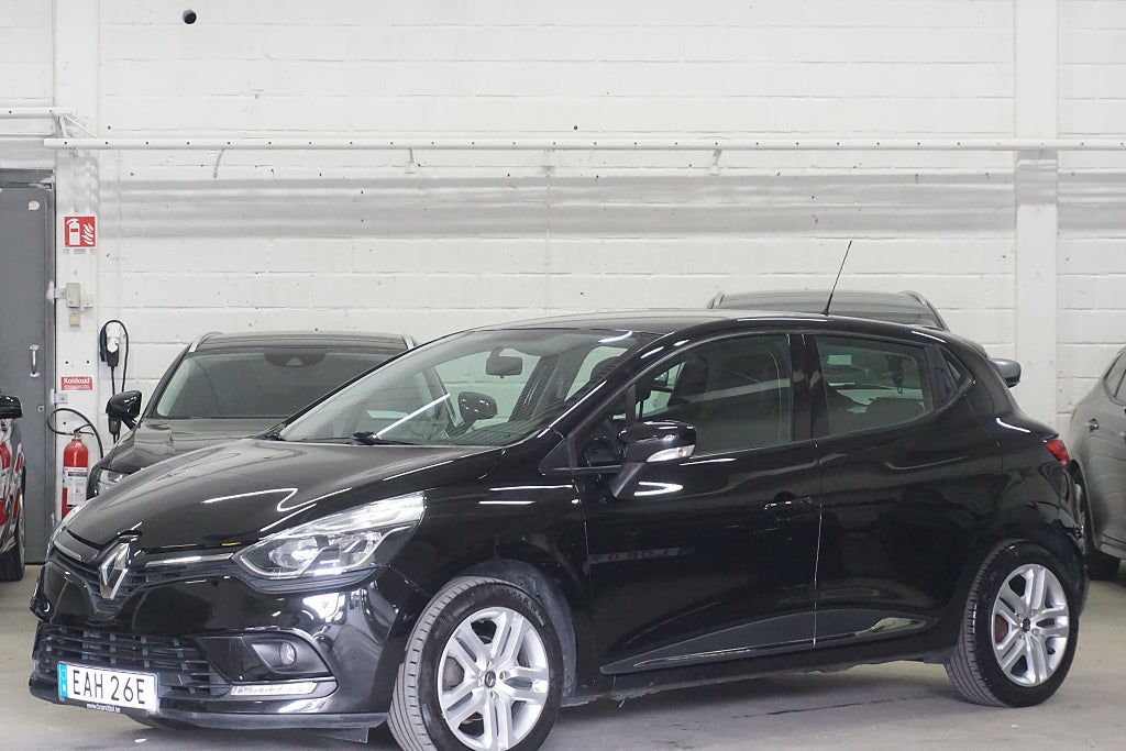 Renault Clio 0.9 TCe Zen Euro 6 NYSERVAD VINTERHJUL