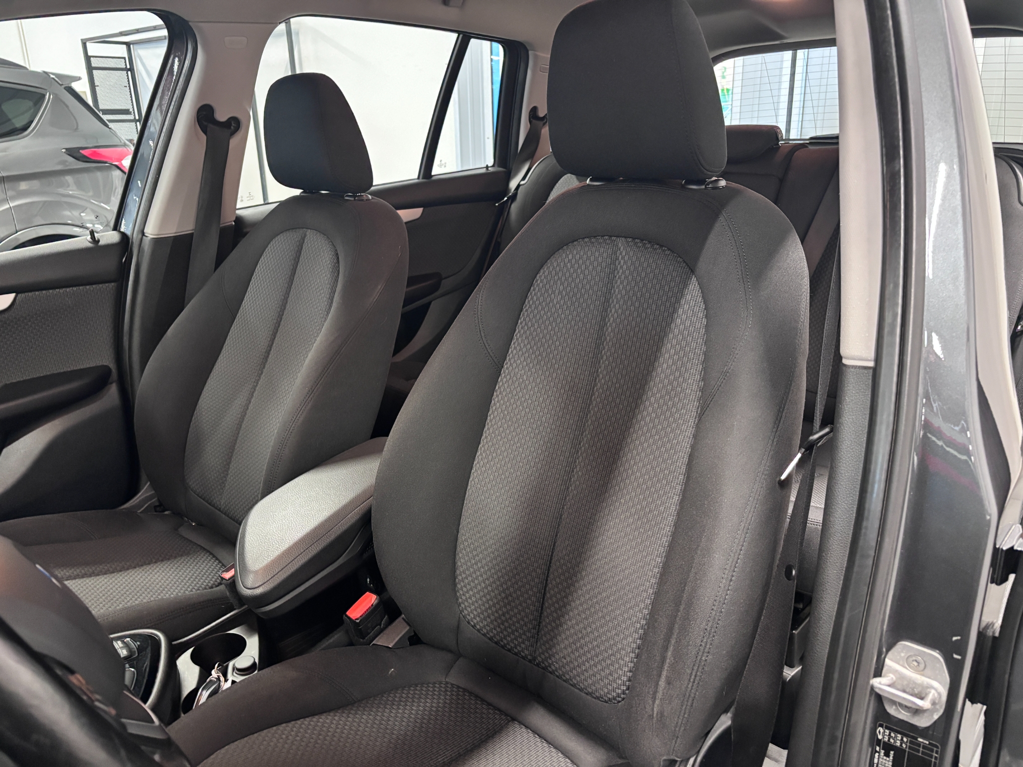 BMW 218 2017, kuva 5/40