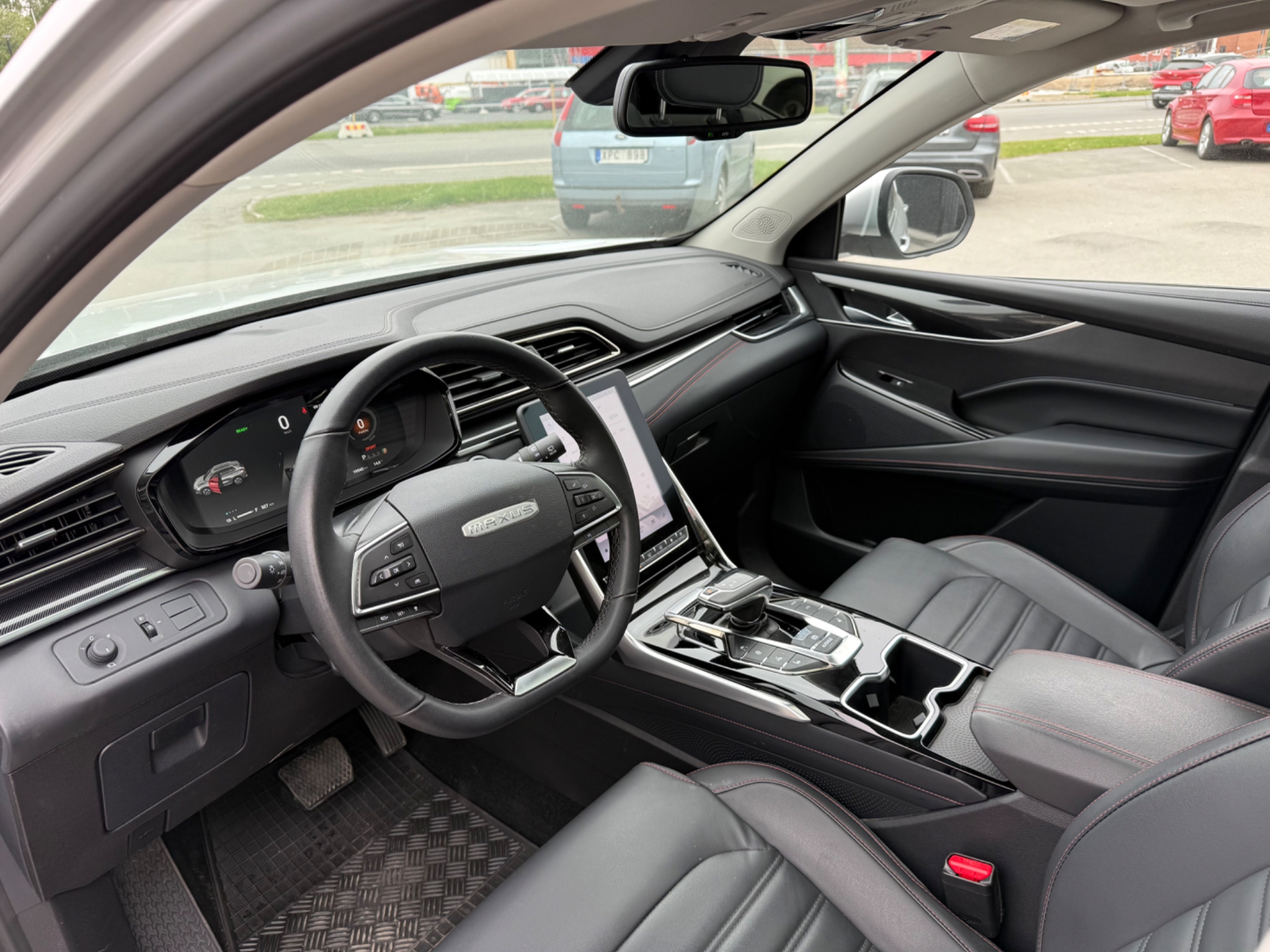Maxus Euniq 6 70 kWh Exclusive Helläder 2022, kuva 7/34